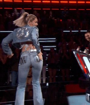 Miley Cyrus spanking her sweet ass