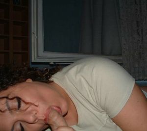 Tu veux que je te suce la bite ?