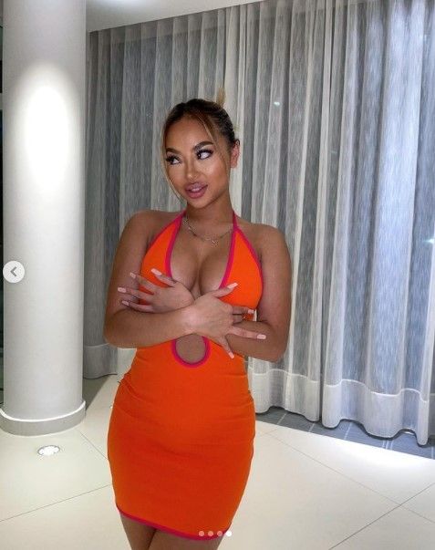Sexy Instagram Babe Liza