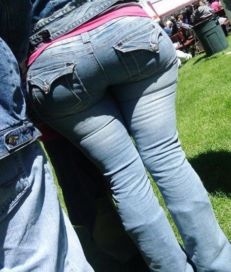 TEEN ASS