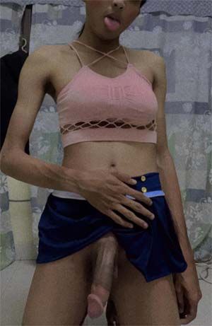 Big cock arab transexual in Alexandria VA looking for deep ass or mouth.