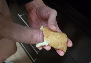 Yes yes, i will want it with creamy filling i'm very hungry