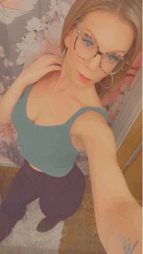 Look at my slutwife suck this dick