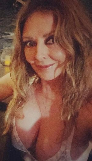 Carol big tits and cleavage