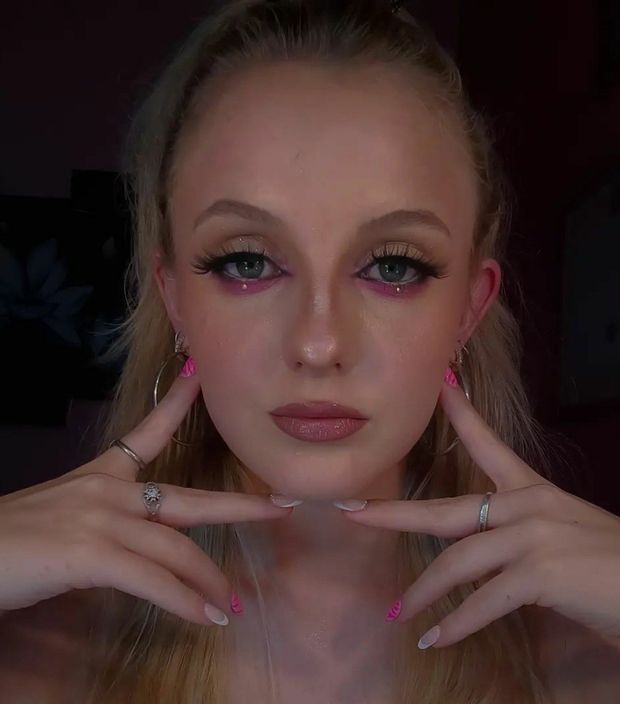 Foxy eyes