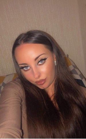 Look at this sweet Irish slut Chloe O Brien 18