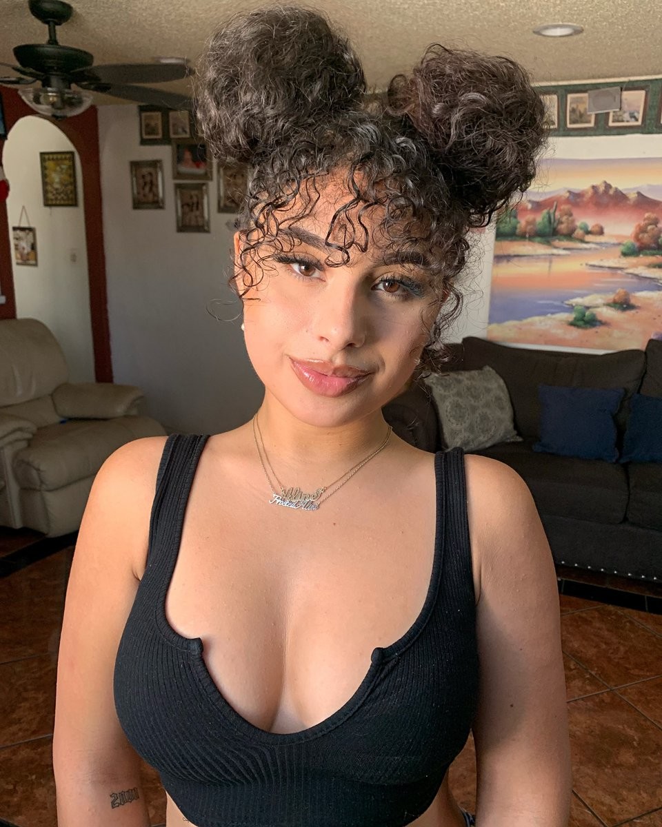 hot curly