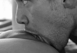 Sucking her clit while making eye contact: perfect.