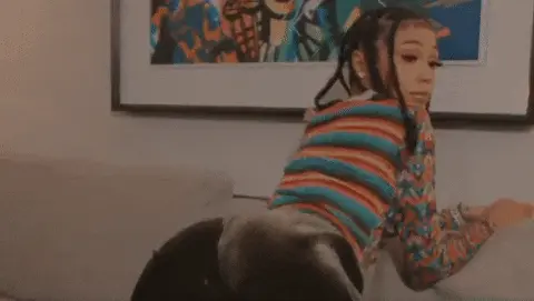 Coi Leray making that little butt jiggle...