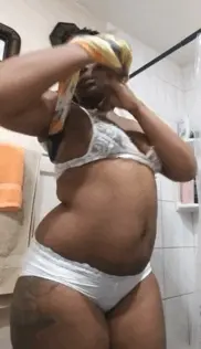 Naejaexxx needs a shower she stinks
