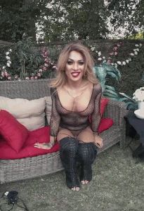Mia Maffia sexy in fishnet