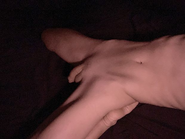 Come to my house we'll play naked twister