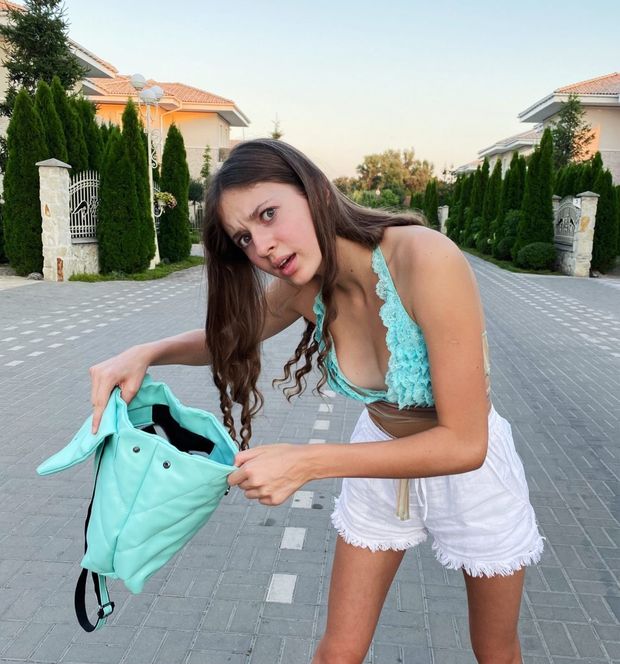 Stefania confused