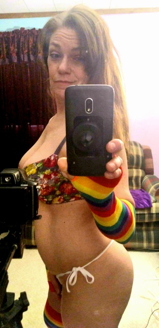 Sexy Mature Milf Rainbow