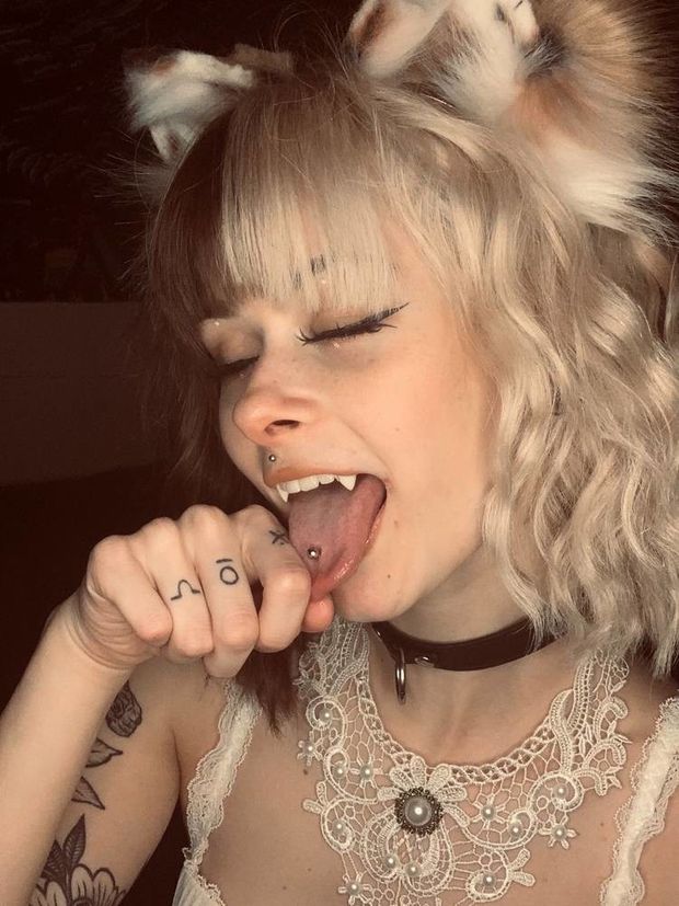 Teen kitty