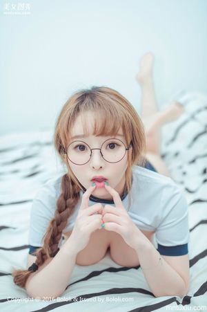 [Bololi波萝社] BOL.036 柳侑绮(sevenbaby、七宝) 《南半球的草莓诱惑》写真套图第02张 2