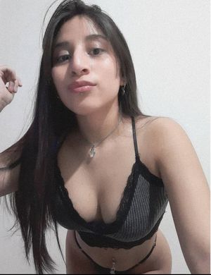 Ebony amateur non nude