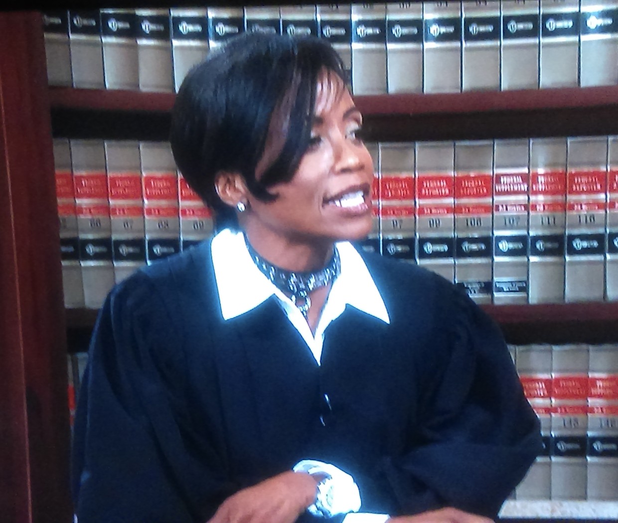 Judge on TV.  Judged NOT smart.