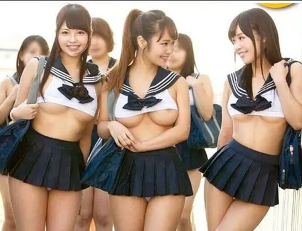 Sexy schoolgirls