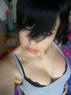 Yes, I know you are at work dad. Go to the toilet and jerk off while repeating "I love serving my Mistress" and send me proof that you came.