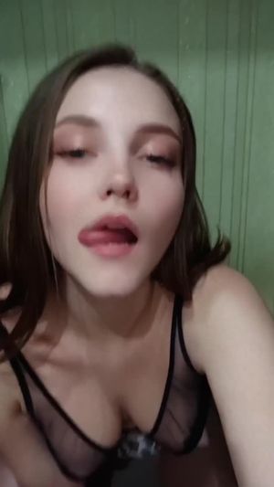 Iren Slutty - Show itself 0