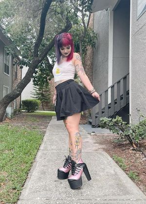 Fuck me daddy right here