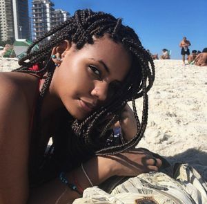 Ebony et coquine noire