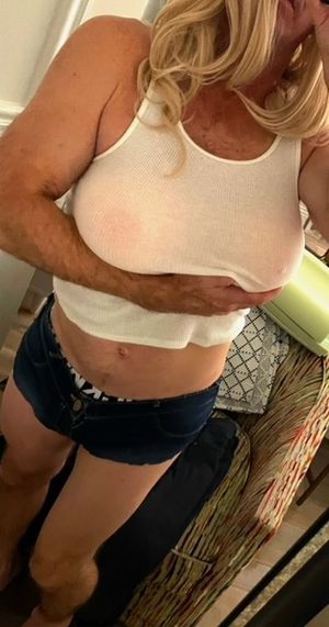 Double D's and smooth legs!