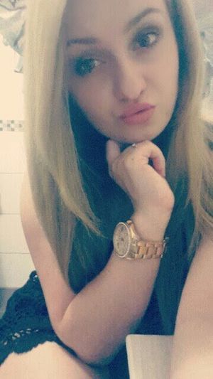 24-year-old Wiktoria z Tinder (very naughty)