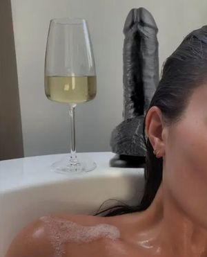 How white wives spend a relaxing evening alone