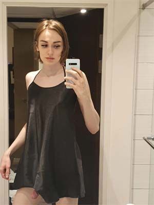 Very tall and slim shemale in Beaverton Oregon always ready for a good fuck