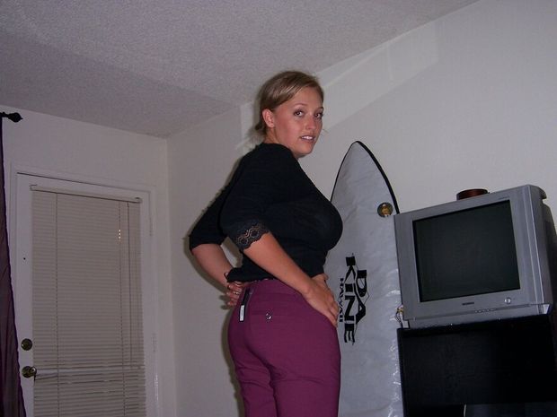 Sexy Milf with a fine Ass