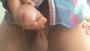 Rubbing a big leaky cock (female/sissy pov)
