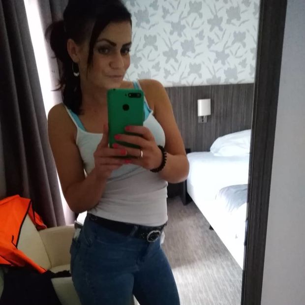 Sandra's selfie at the hotel after Easter fucking