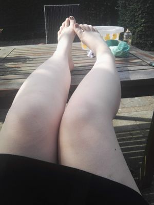 beautiful feet she used to jerk me off with