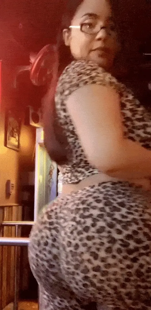 Ass jiggle