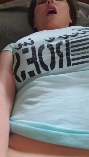 Slut princess Stacey pounding her asshole for daddy