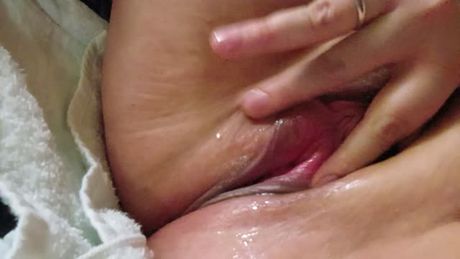 I love rubbing my pink pussy till I squirt.