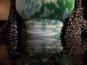 Massive cleavage & boobs hitting the table.