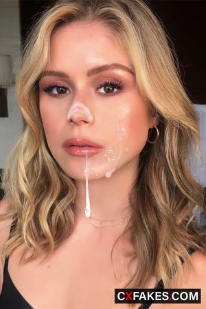 Erin Moriarty facial