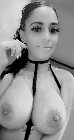 Showing off Good Vibes bw