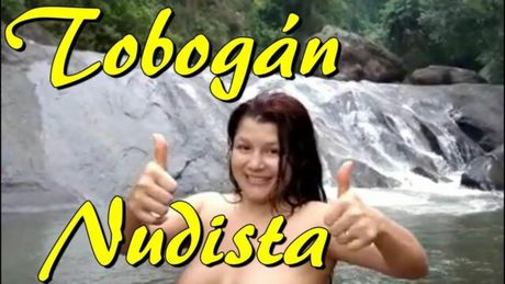 tobogan al natural una familia naturista nudista natural slide a naturist nudist family