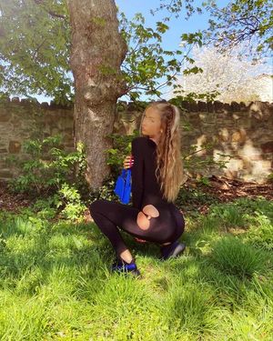 Hot Teen in sexiest outfit