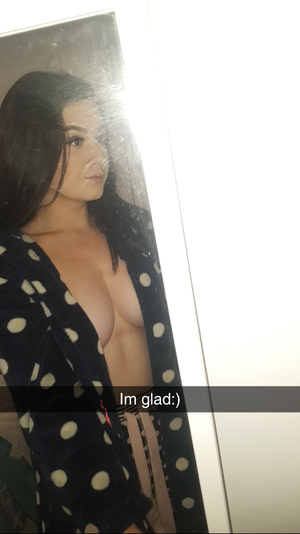 Ellie wants to suck cocks