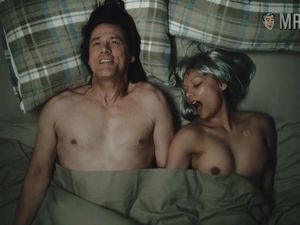 Ginger Gonzaga - getting each other off