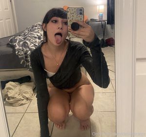 Delilah Dewing - like a submissive slut