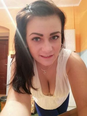 Sandra loves to stuff herself on a dick