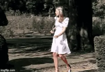Enf upskirt with no panties