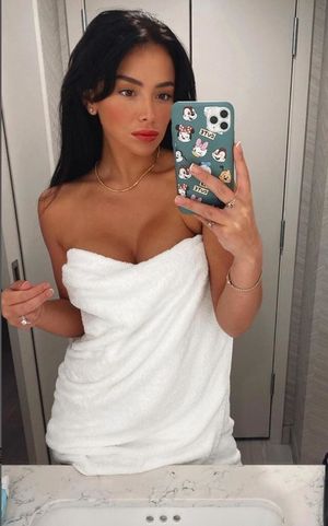 Myriam Lemay in a towel