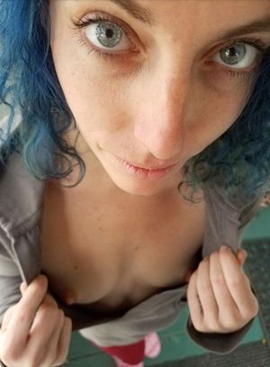 Touch her everywhere